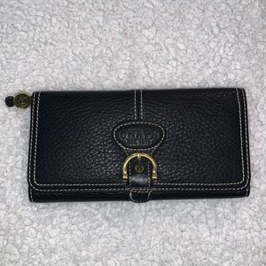 Chaps Genuine Leather Black Wallet
